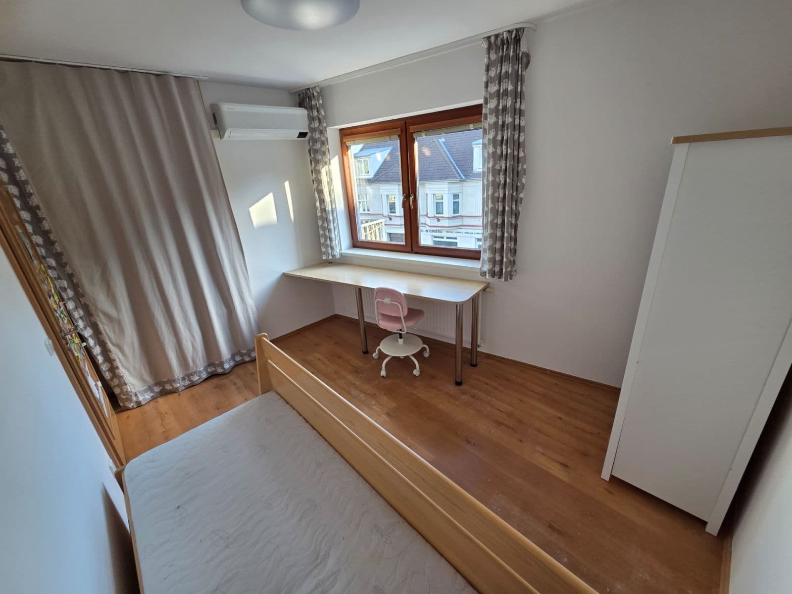 Prenájom bytu 3-izbový 79 m², Ke Stírce, Praha, Praha Prenájom bytu 3-izbový 79 m², Ke Stírce, Praha, Praha