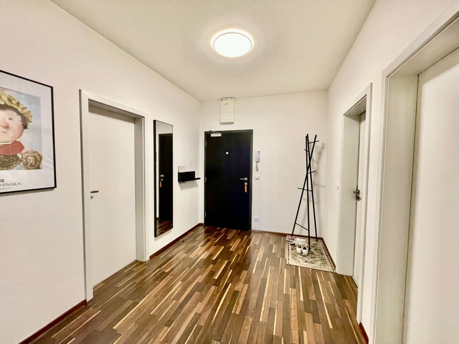 Prenájom bytu 2-izbový 69 m², U Uranie, Praha, Praha Prenájom bytu 2-izbový 69 m², U Uranie, Praha, Praha