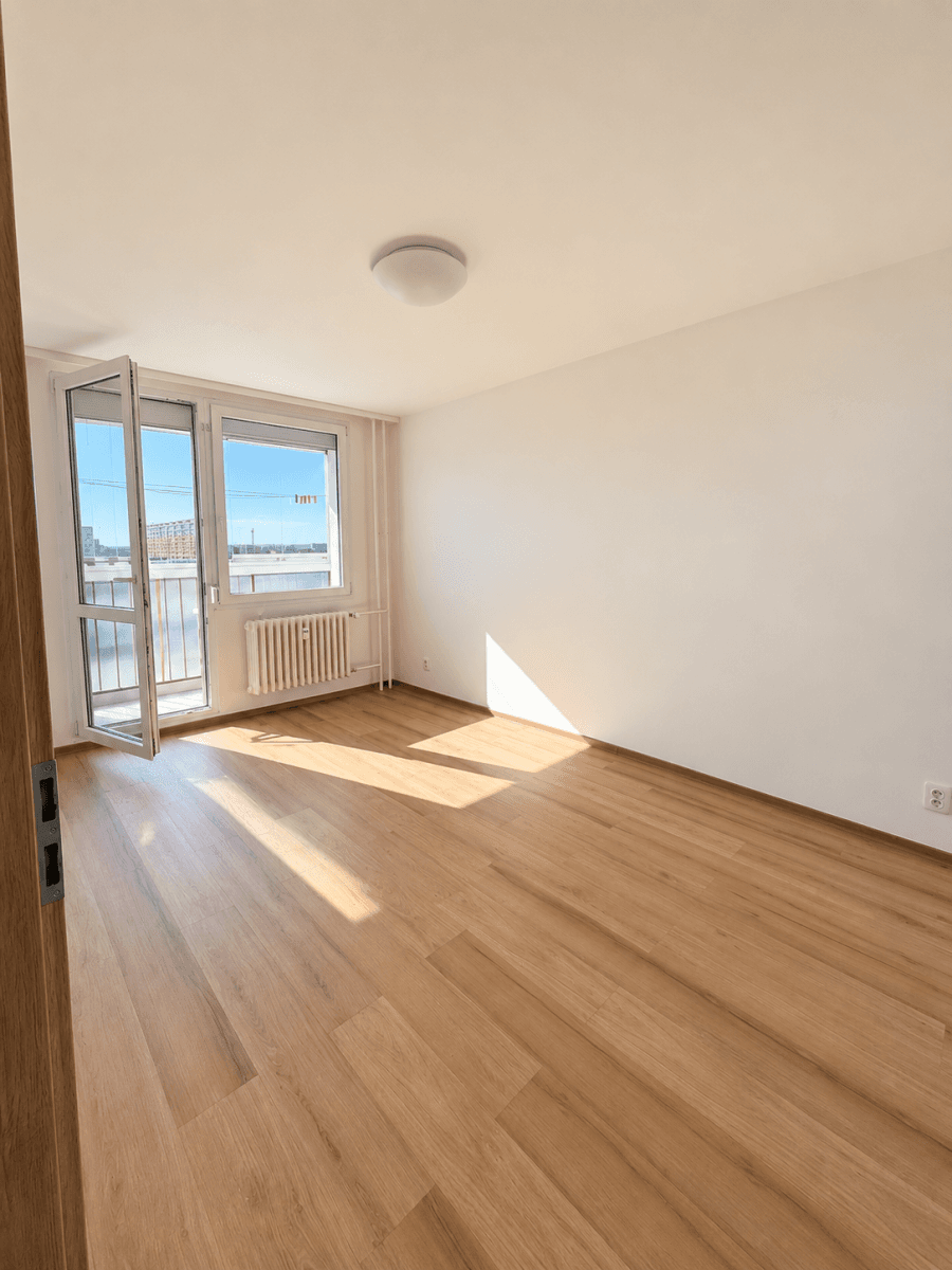 Prenájom bytu 3-izbový 68 m², Jeřábkova, Praha, Praha Prenájom bytu 3-izbový 68 m², Jeřábkova, Praha, Praha