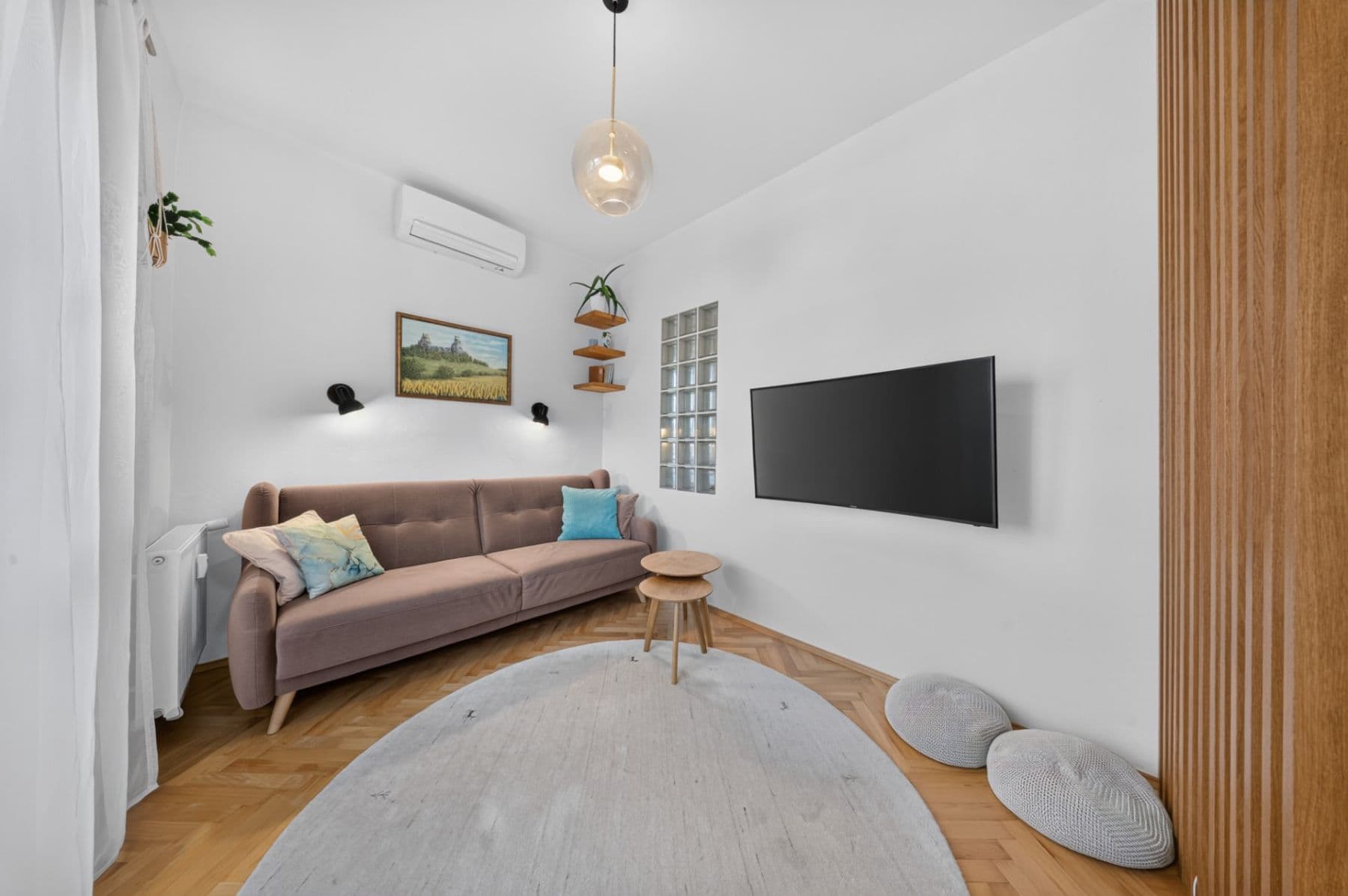 Predaj bytu 3-izbový 61 m², Biskupcova, Praha, Praha Predaj bytu 3-izbový 61 m², Biskupcova, Praha, Praha