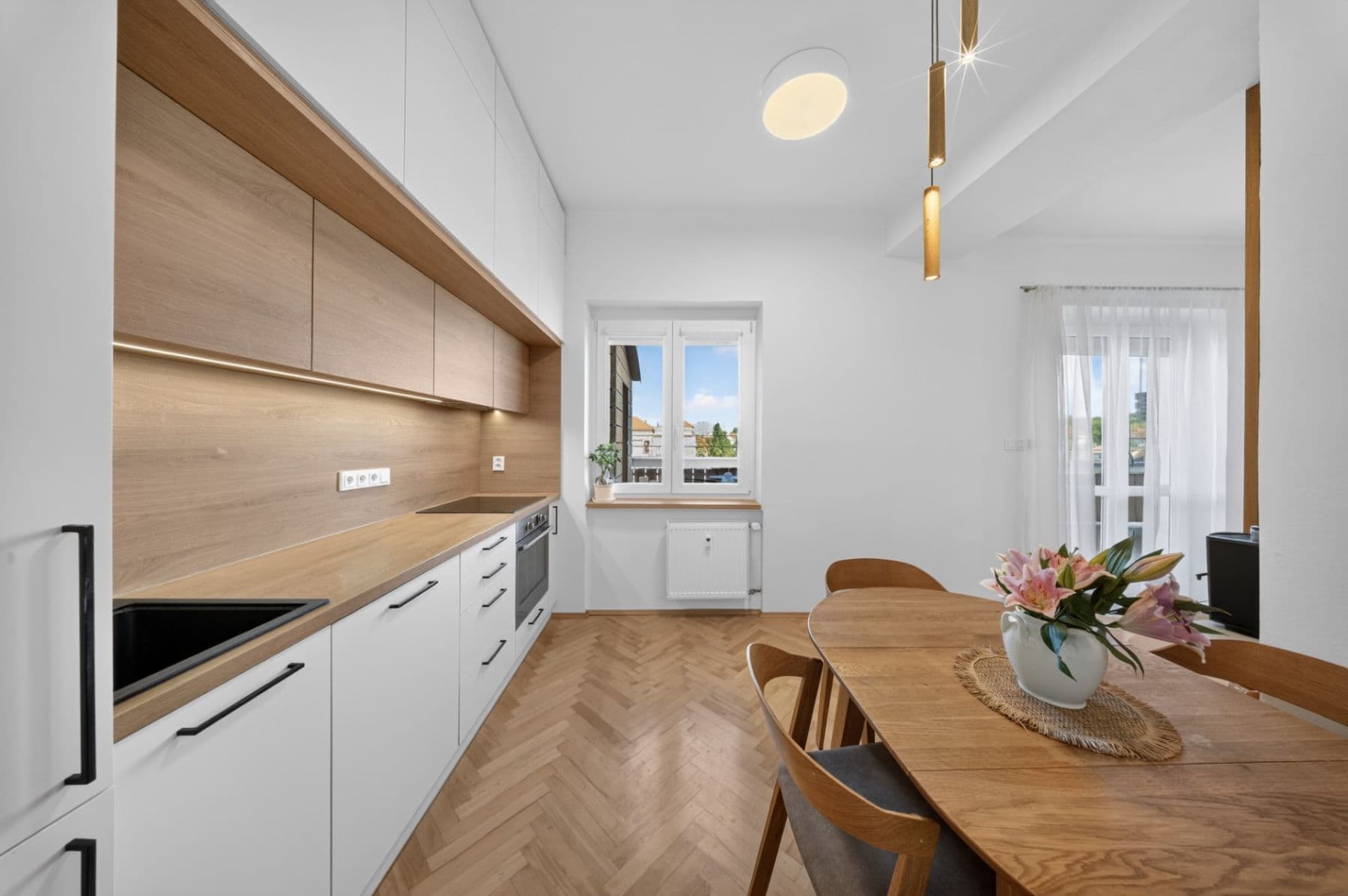 Predaj bytu 3-izbový 61 m², Biskupcova, Praha, Praha Predaj bytu 3-izbový 61 m², Biskupcova, Praha, Praha