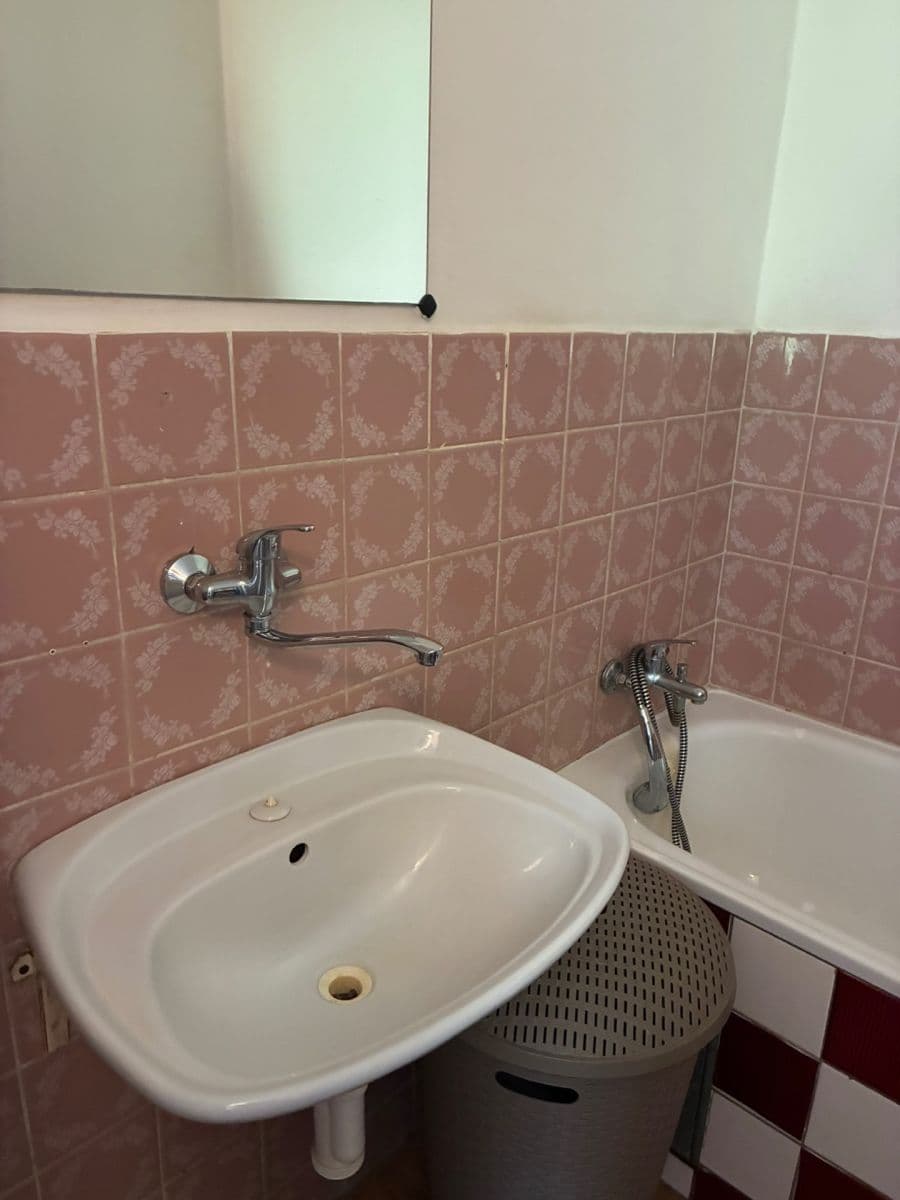Predaj bytu 2-izbový 42 m², 28. října, Příbram, Středočeský kraj Predaj bytu 2-izbový 42 m², 28. října, Příbram, Středočeský kraj