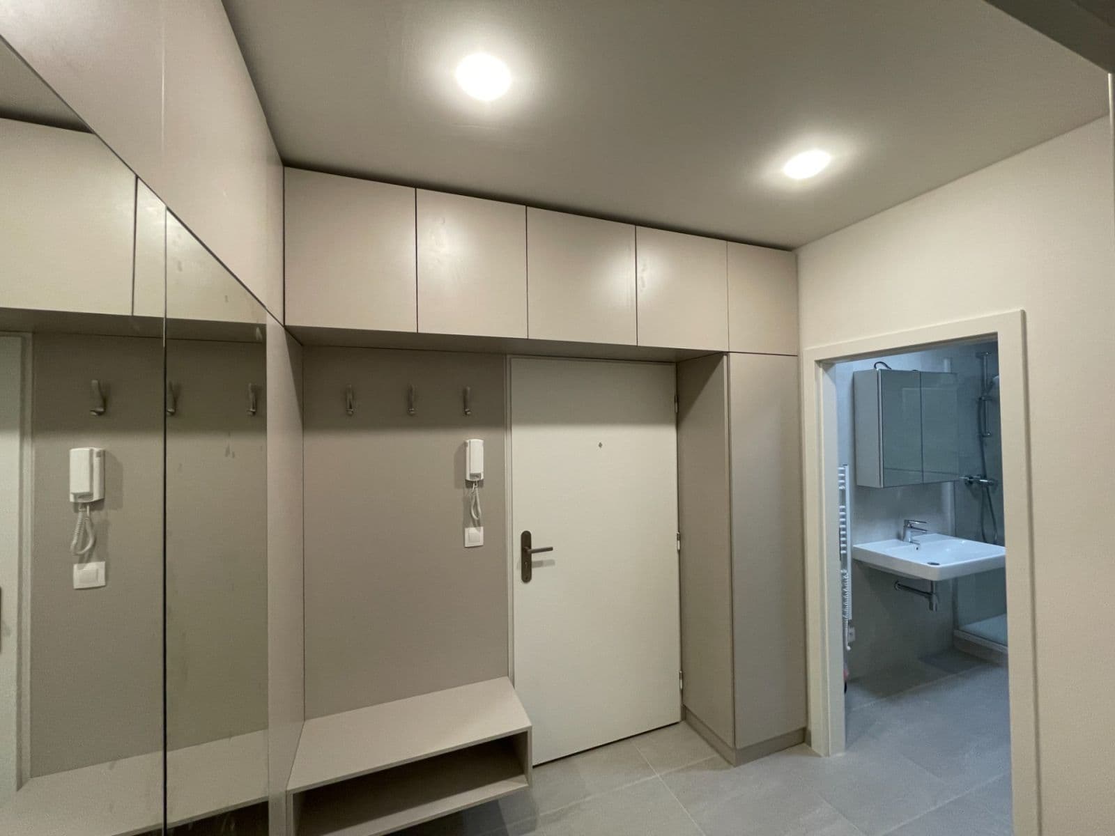 Prenájom bytu 2-izbový 50 m², Buková, Jihlava, Kraj Vysočina Prenájom bytu 2-izbový 50 m², Buková, Jihlava, Kraj Vysočina