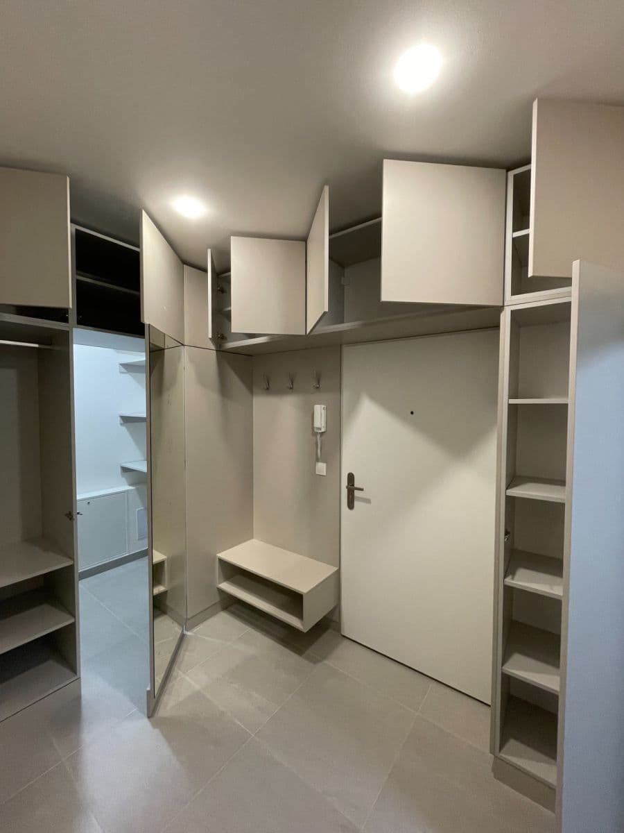 Prenájom bytu 2-izbový 50 m², Buková, Jihlava, Kraj Vysočina Prenájom bytu 2-izbový 50 m², Buková, Jihlava, Kraj Vysočina
