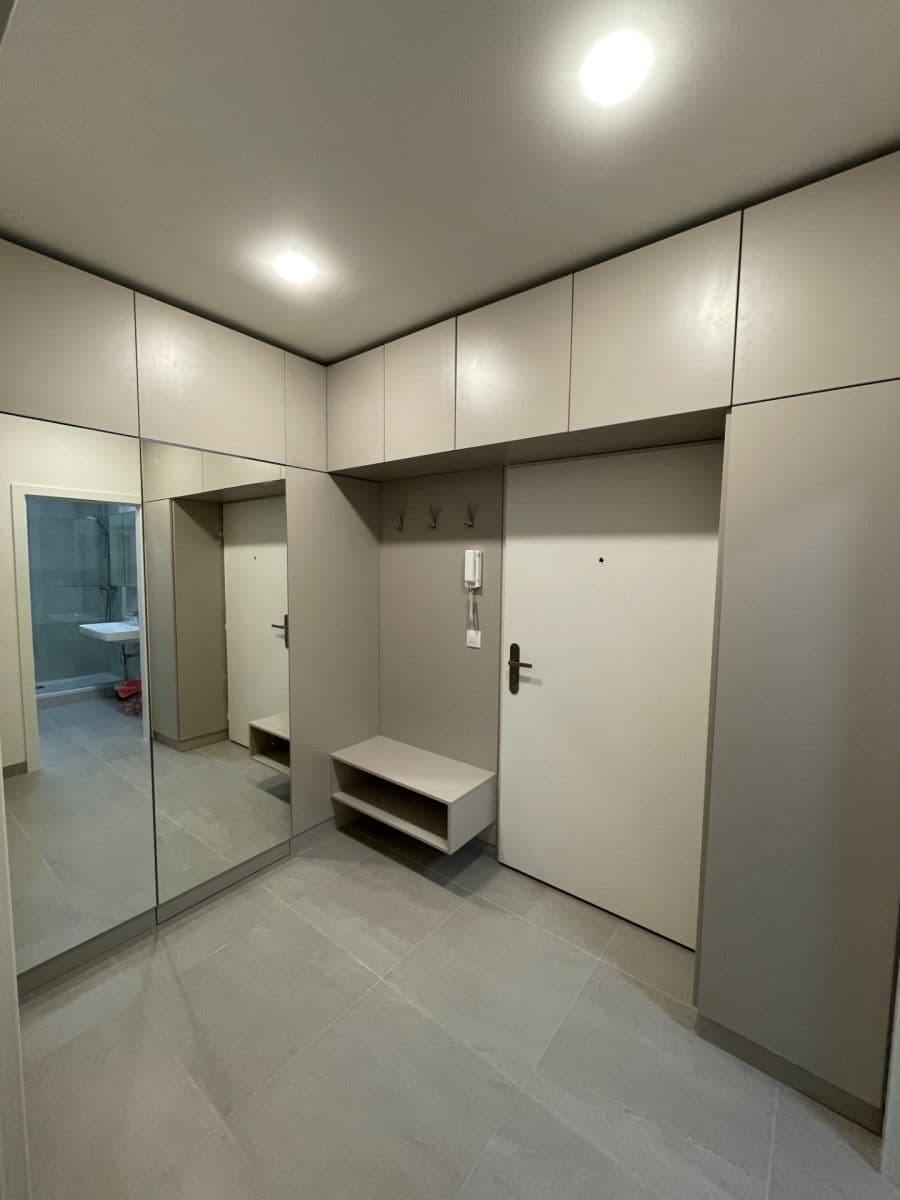 Prenájom bytu 2-izbový 50 m², Buková, Jihlava, Kraj Vysočina Prenájom bytu 2-izbový 50 m², Buková, Jihlava, Kraj Vysočina