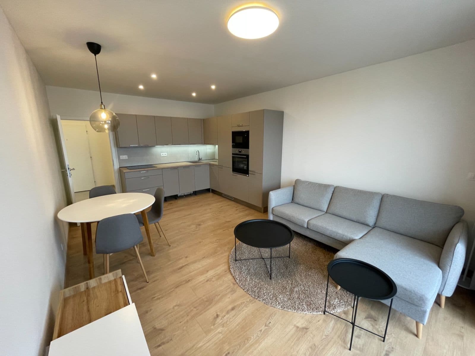 Prenájom bytu 2-izbový 50 m², Buková, Jihlava, Kraj Vysočina Prenájom bytu 2-izbový 50 m², Buková, Jihlava, Kraj Vysočina