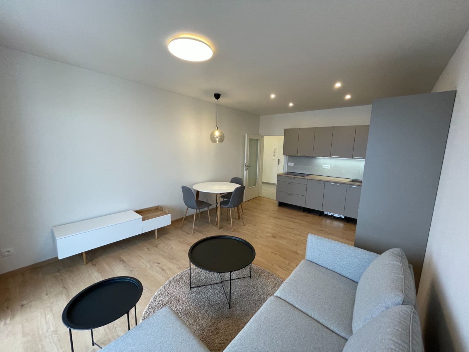Prenájom bytu 2-izbový 50 m², Buková, Jihlava, Kraj Vysočina Prenájom bytu 2-izbový 50 m², Buková, Jihlava, Kraj Vysočina