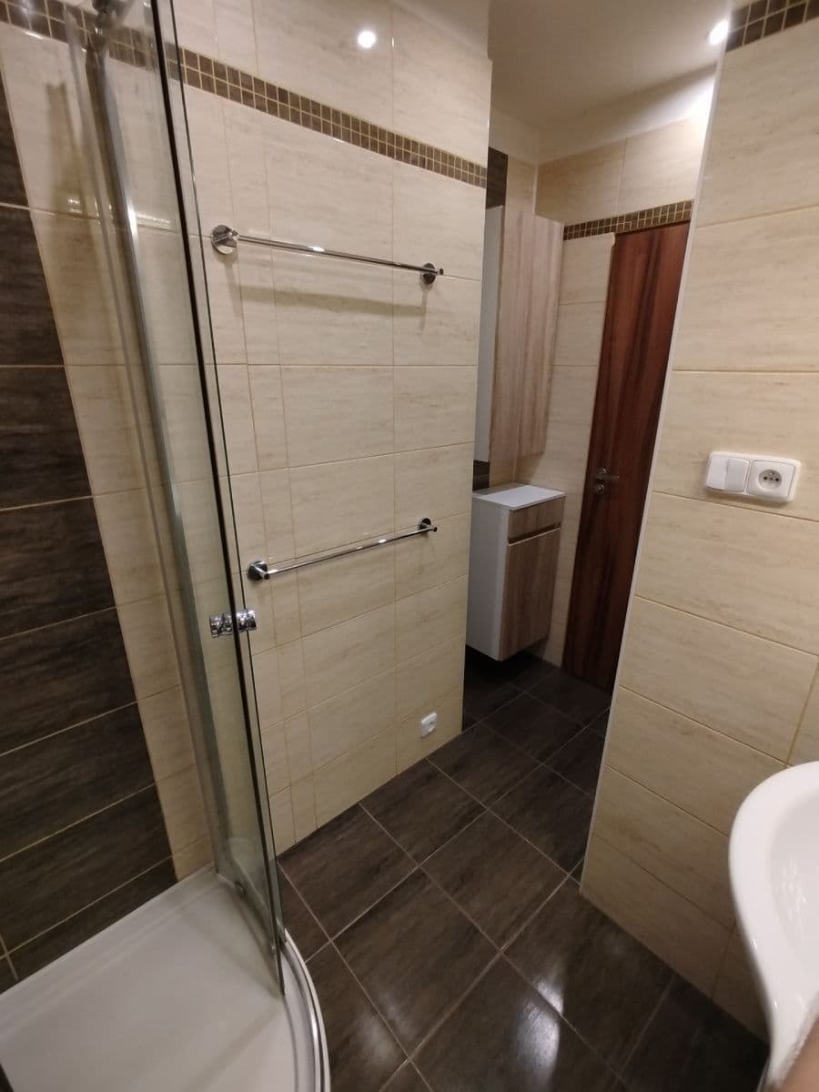 Prenájom bytu 1-izbový 33 m², Michelská, Praha, Praha Prenájom bytu 1-izbový 33 m², Michelská, Praha, Praha