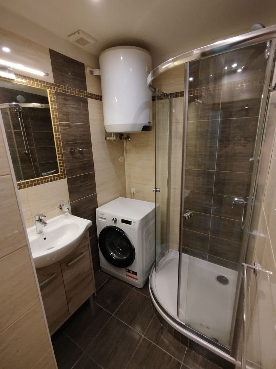 Prenájom bytu 1-izbový 33 m², Michelská, Praha, Praha Prenájom bytu 1-izbový 33 m², Michelská, Praha, Praha