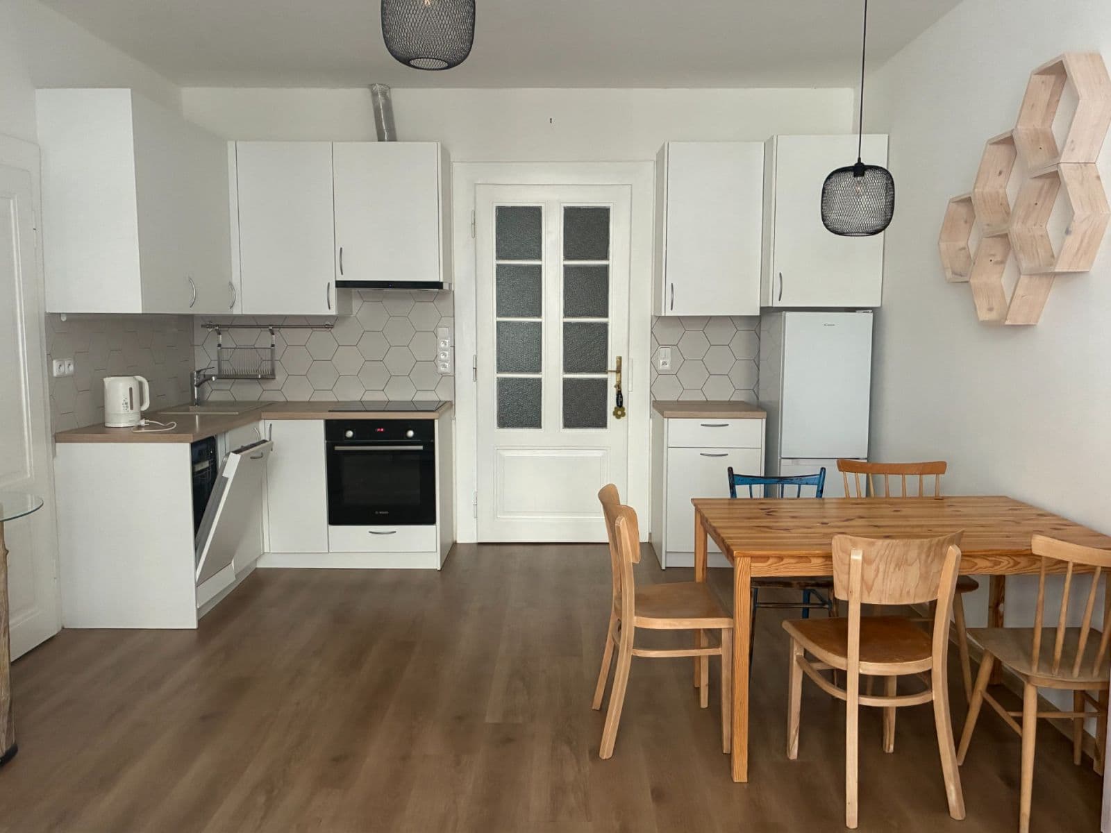 Prenájom bytu 2-izbový 48 m², U Smaltovny, Praha, Praha Prenájom bytu 2-izbový 48 m², U Smaltovny, Praha, Praha
