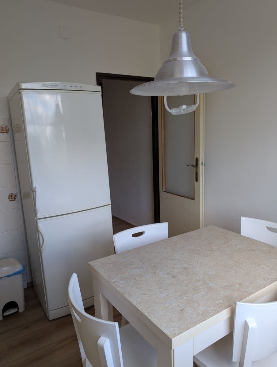 Prenájom bytu 3-izbový 71 m², Chvatěrubská, Praha, Praha Prenájom bytu 3-izbový 71 m², Chvatěrubská, Praha, Praha