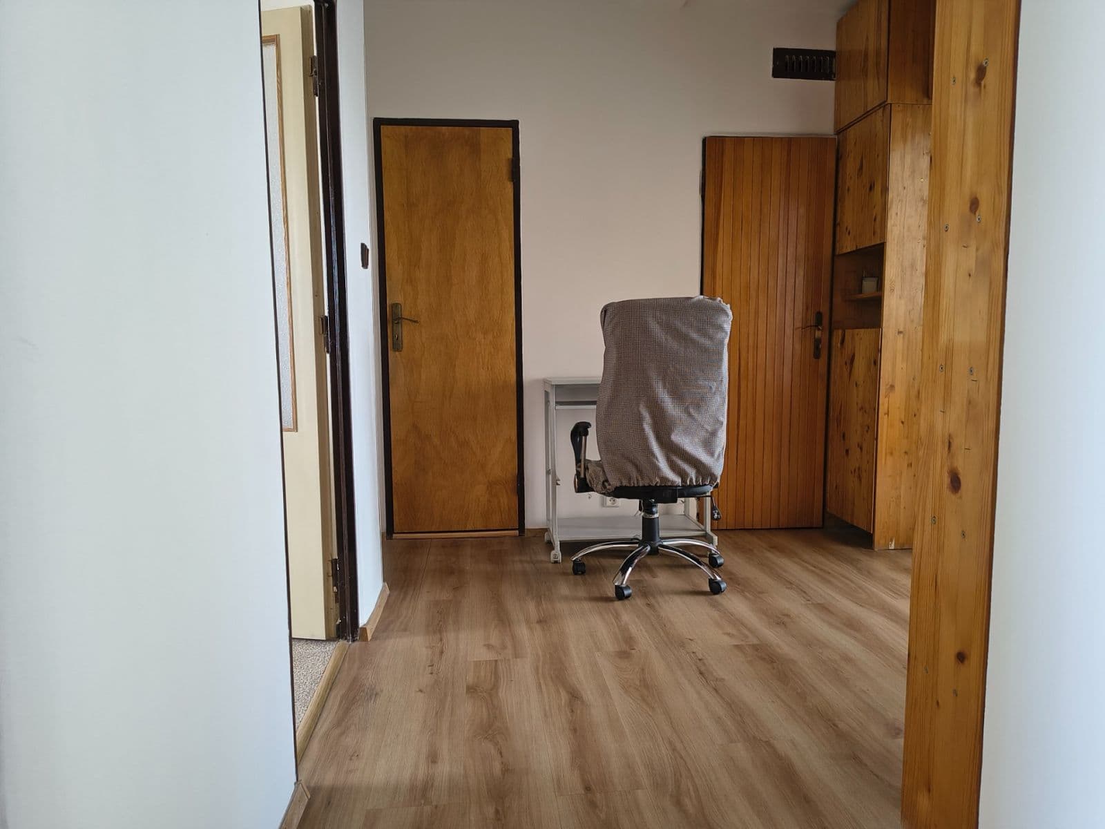 Prenájom bytu 3-izbový 71 m², Chvatěrubská, Praha, Praha Prenájom bytu 3-izbový 71 m², Chvatěrubská, Praha, Praha