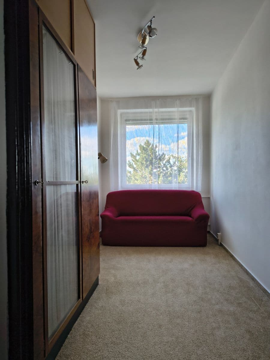 Prenájom bytu 3-izbový 71 m², Chvatěrubská, Praha, Praha Prenájom bytu 3-izbový 71 m², Chvatěrubská, Praha, Praha