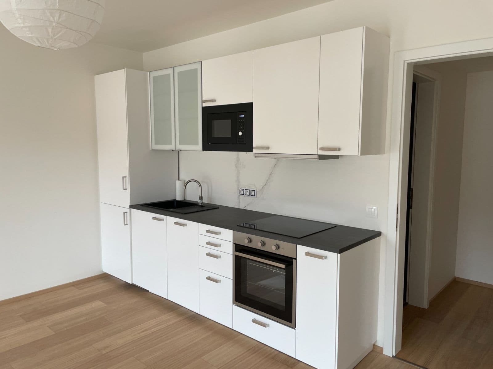 Prenájom bytu 2-izbový 56 m², Vrátnická, Praha, Praha Prenájom bytu 2-izbový 56 m², Vrátnická, Praha, Praha