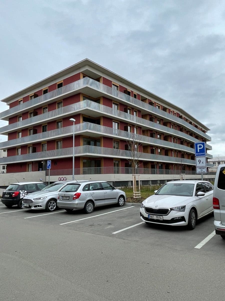 Prenájom bytu 2-izbový 56 m², Vrátnická, Praha, Praha Prenájom bytu 2-izbový 56 m², Vrátnická, Praha, Praha