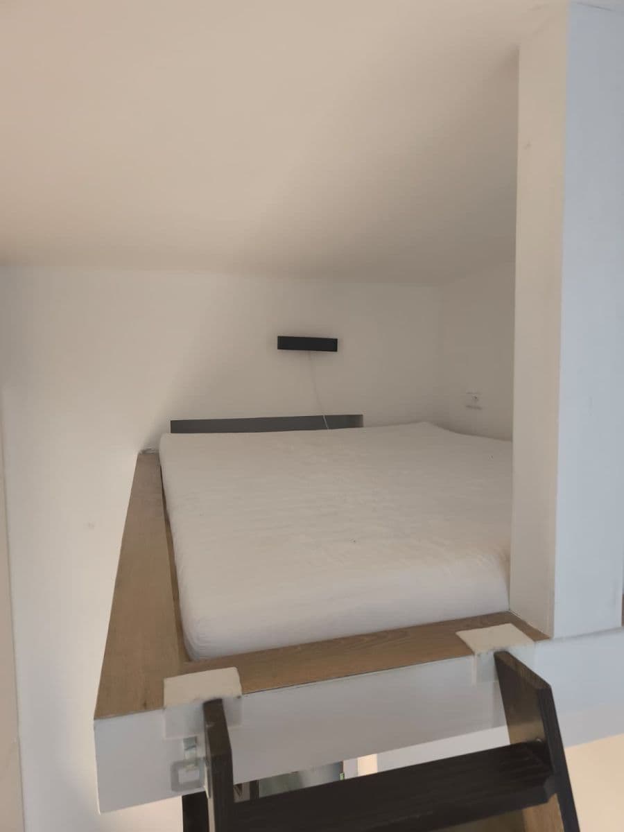 Prenájom bytu 2-izbový 38 m², Brožíkova, Praha, Praha Prenájom bytu 2-izbový 38 m², Brožíkova, Praha, Praha