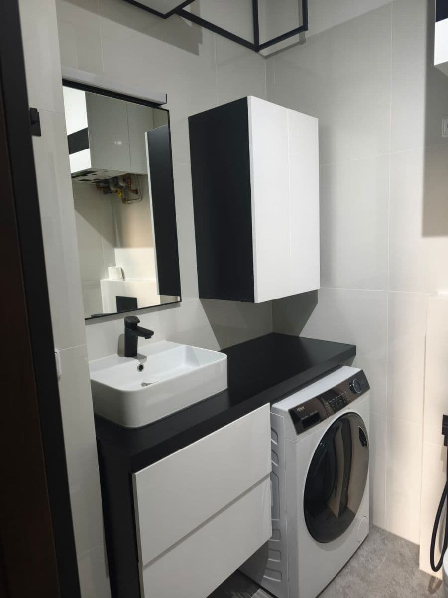 Prenájom bytu 2-izbový 38 m², Brožíkova, Praha, Praha Prenájom bytu 2-izbový 38 m², Brožíkova, Praha, Praha