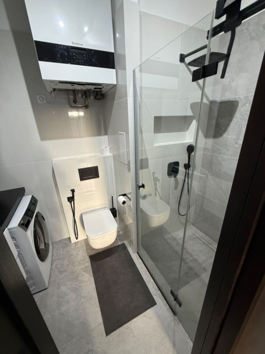 Prenájom bytu 2-izbový 38 m², Brožíkova, Praha, Praha Prenájom bytu 2-izbový 38 m², Brožíkova, Praha, Praha