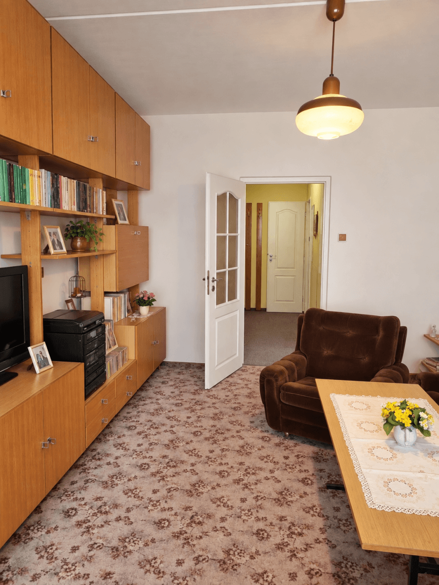 Predaj bytu 3-izbový 74 m², Vítězná, Karlovy Vary, Karlovarský kraj Predaj bytu 3-izbový 74 m², Vítězná, Karlovy Vary, Karlovarský kraj