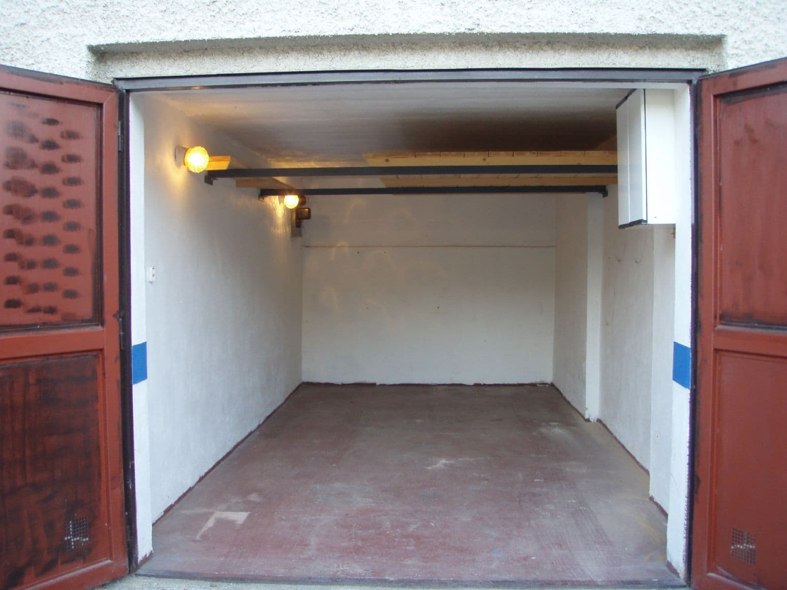 Prenájom garáže 18 m², Brno, Jihomoravský kraj Prenájom garáže 18 m², Brno, Jihomoravský kraj