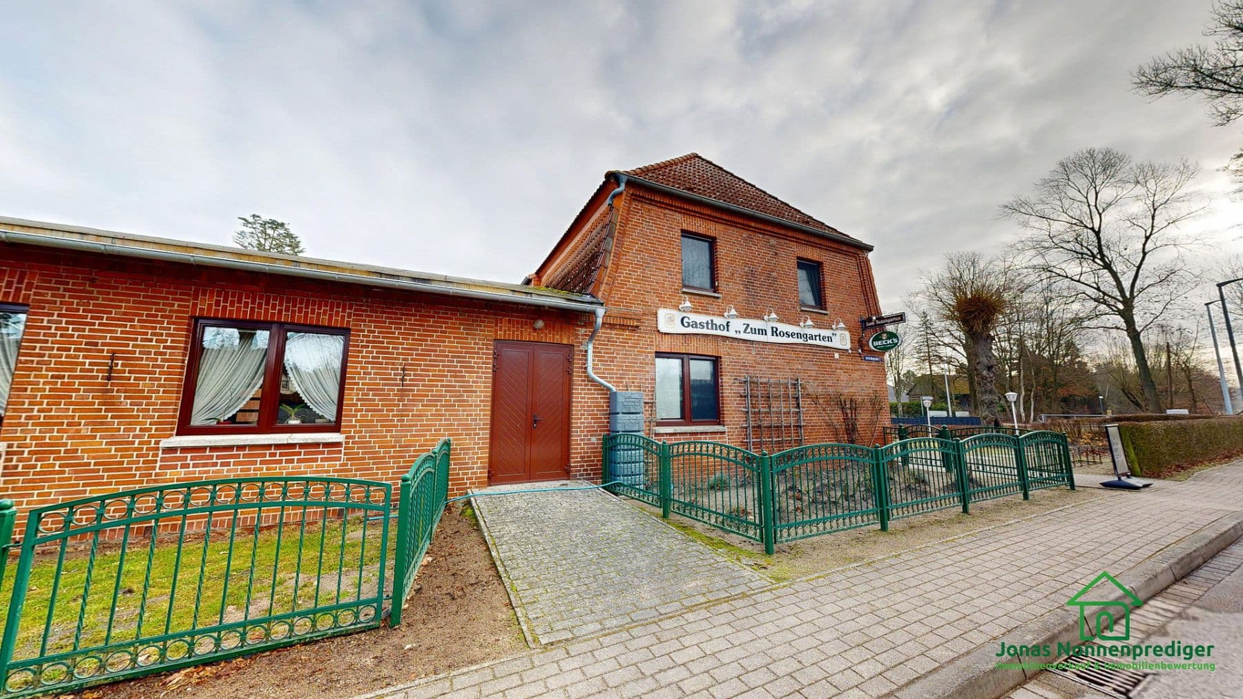 Predaj domu 446 m², pozemok 8.068 m², Am Krullengraben 1, Ludwigslust, Meklenbursko-Predpomoransko Predaj domu 446 m², pozemok 8.068 m², Am Krullengraben 1, Ludwigslust, Meklenbursko-Predpomoransko