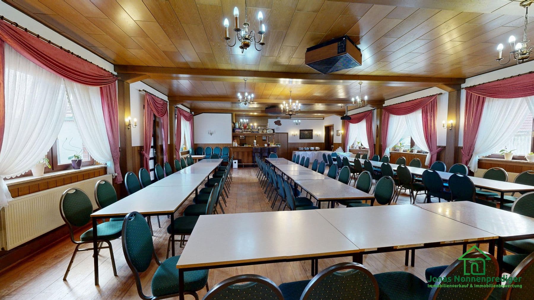 Predaj domu 446 m², pozemok 8.068 m², Am Krullengraben 1, Ludwigslust, Meklenbursko-Predpomoransko Predaj domu 446 m², pozemok 8.068 m², Am Krullengraben 1, Ludwigslust, Meklenbursko-Predpomoransko