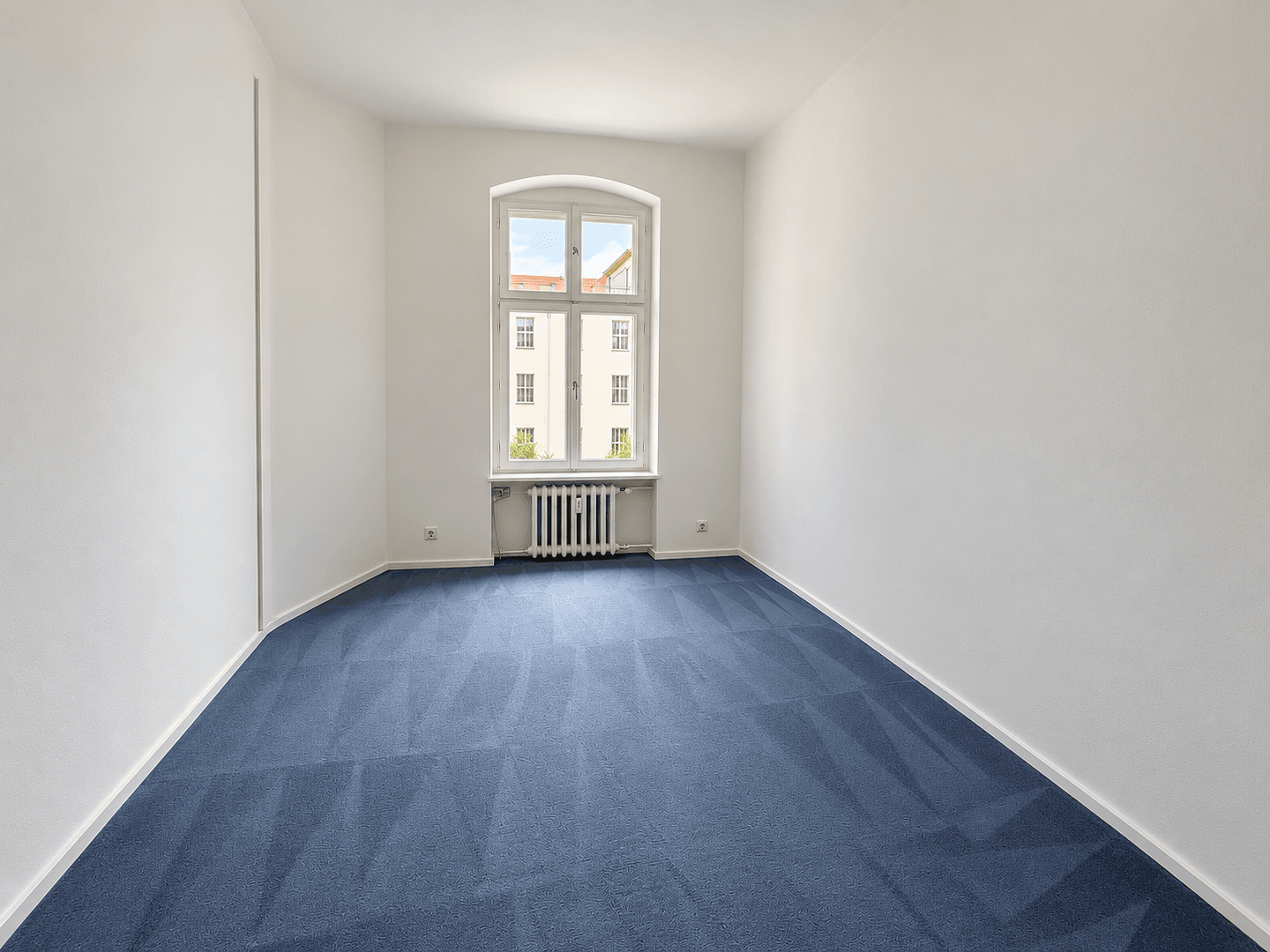 Prenájom bytu 4-izbový 127 m², Duisburgerstr., Berlin, Berlín Prenájom bytu 4-izbový 127 m², Duisburgerstr., Berlin, Berlín