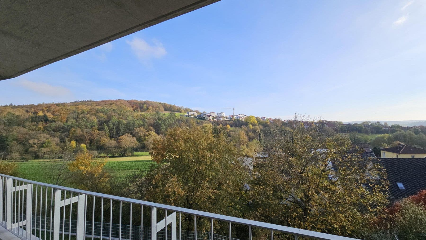 Prenájom bytu 3-izbový 107 m², Harthäuser Straße 18, Igersheim, Bádensko-Wurttembersko Prenájom bytu 3-izbový 107 m², Harthäuser Straße 18, Igersheim, Bádensko-Wurttembersko