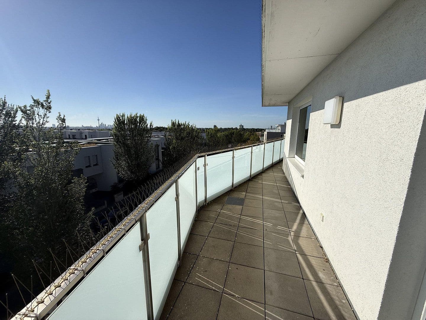 Prenájom bytu 3-izbový 79 m², Frankfurt am Main, Kalbach, Hesensko Prenájom bytu 3-izbový 79 m², Frankfurt am Main, Kalbach, Hesensko