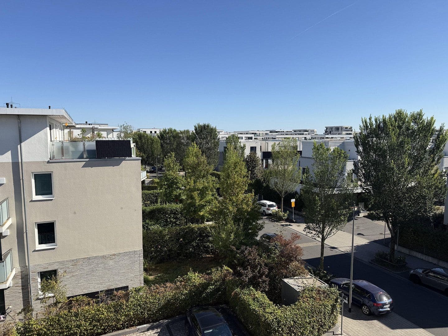 Prenájom bytu 3-izbový 79 m², Frankfurt am Main, Kalbach, Hesensko Prenájom bytu 3-izbový 79 m², Frankfurt am Main, Kalbach, Hesensko