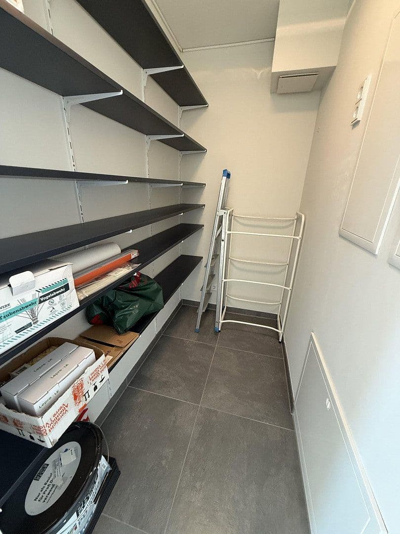 Prenájom bytu 3-izbový 79 m², Frankfurt am Main, Kalbach, Hesensko Prenájom bytu 3-izbový 79 m², Frankfurt am Main, Kalbach, Hesensko