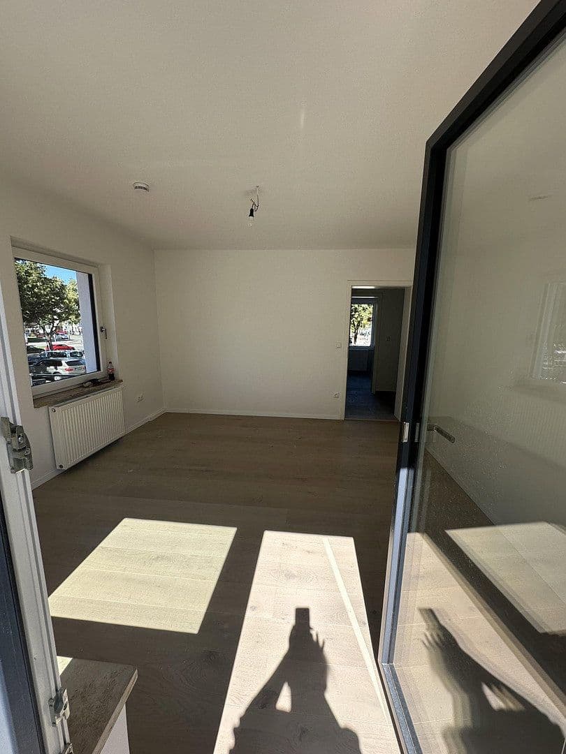 Prenájom bytu 1-izbový 36 m², München, Bavorsko Prenájom bytu 1-izbový 36 m², München, Bavorsko