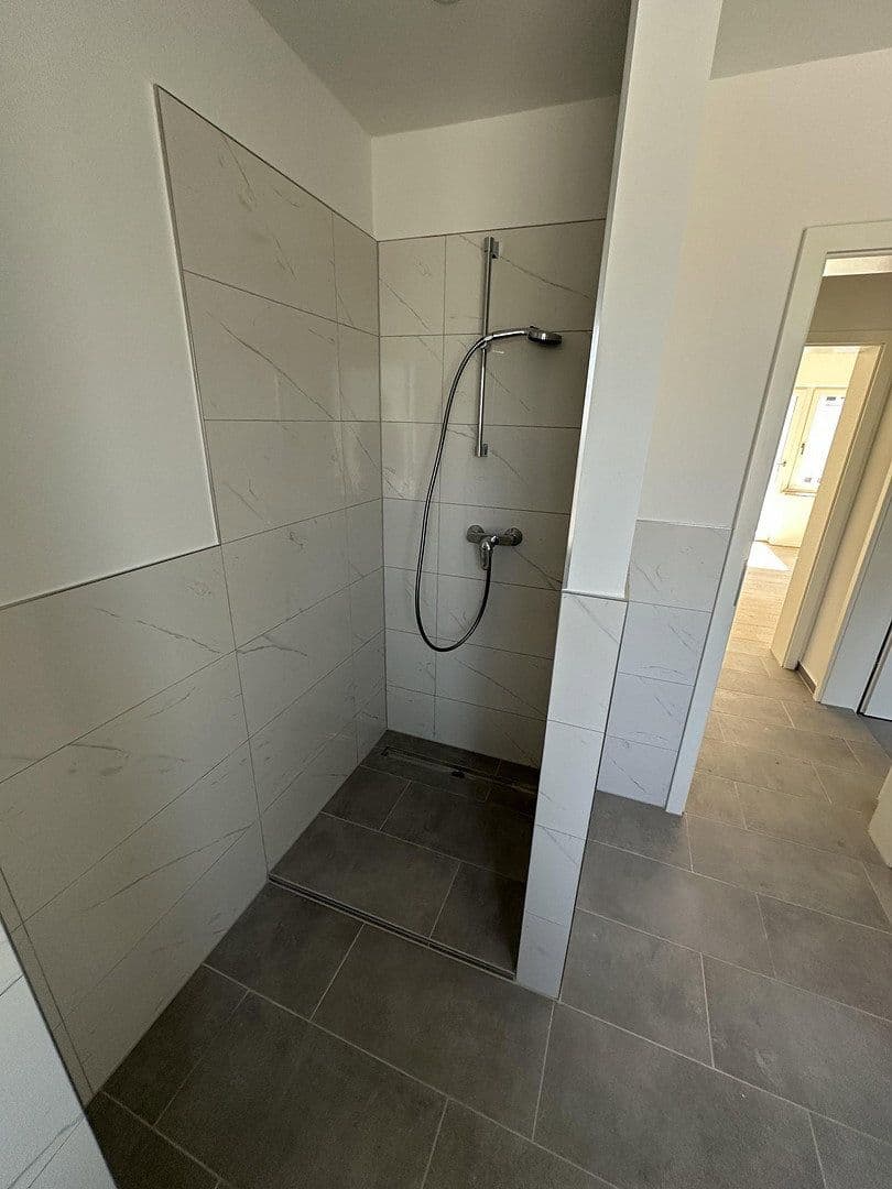Prenájom bytu 1-izbový 36 m², München, Bavorsko Prenájom bytu 1-izbový 36 m², München, Bavorsko