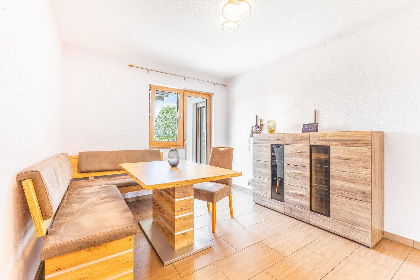 Predaj domu 168 m², pozemok 723 m², Baunatal, Hesensko Predaj domu 168 m², pozemok 723 m², Baunatal, Hesensko