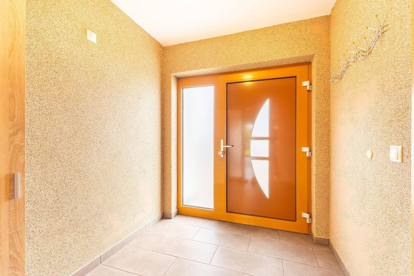 Predaj domu 168 m², pozemok 723 m², Baunatal, Hesensko Predaj domu 168 m², pozemok 723 m², Baunatal, Hesensko