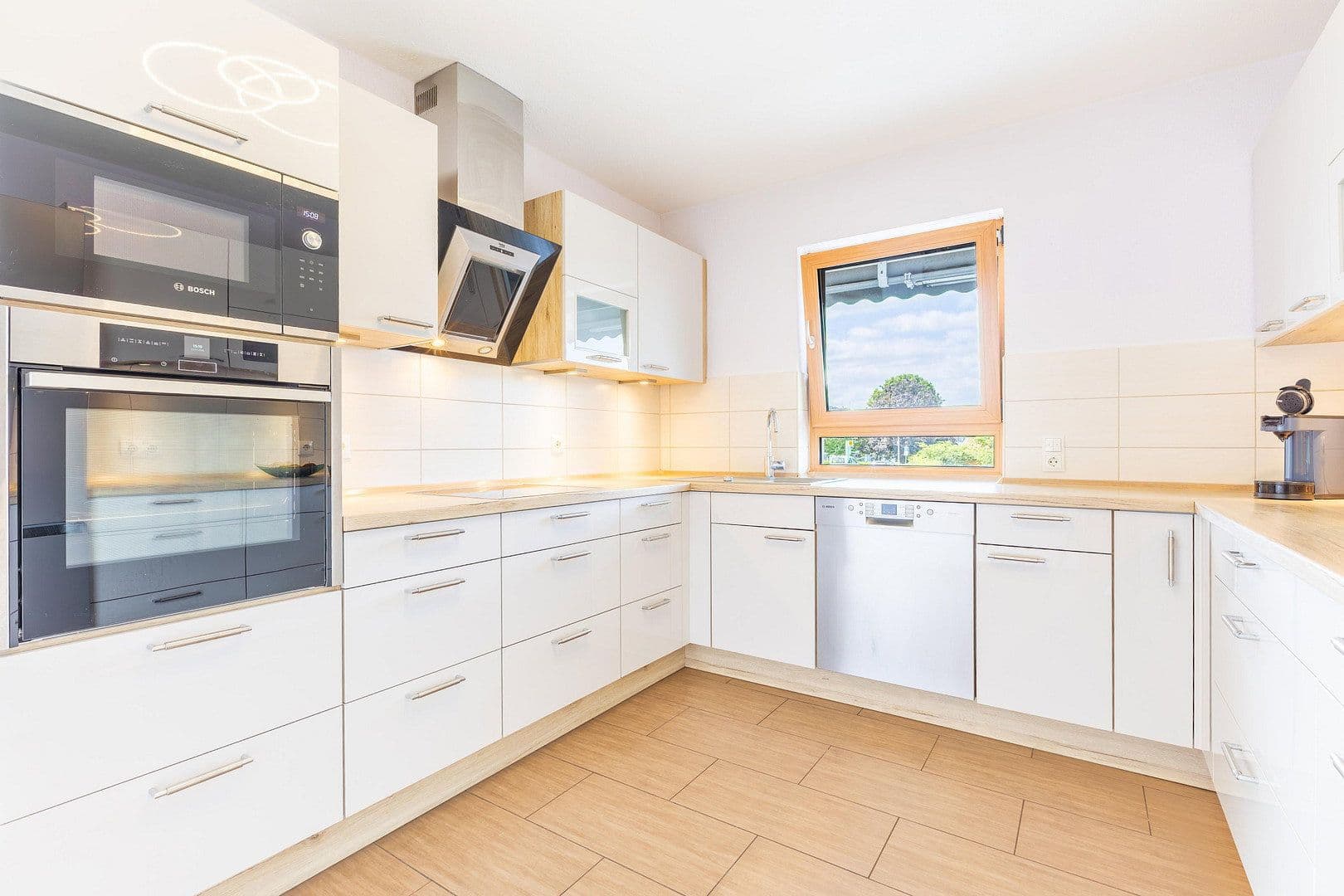 Predaj domu 168 m², pozemok 723 m², Baunatal, Hesensko Predaj domu 168 m², pozemok 723 m², Baunatal, Hesensko