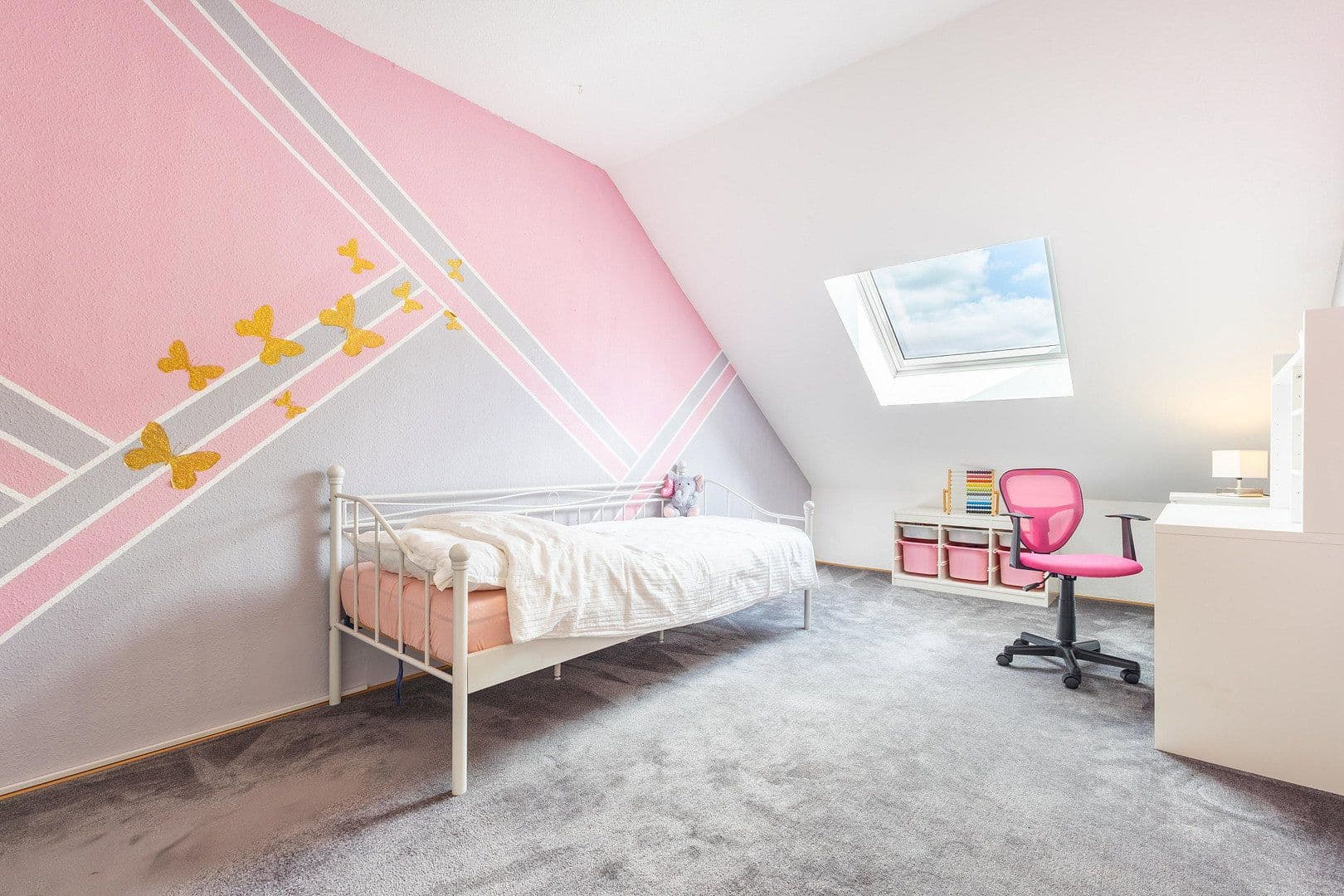 Predaj domu 168 m², pozemok 723 m², Baunatal, Hesensko Predaj domu 168 m², pozemok 723 m², Baunatal, Hesensko