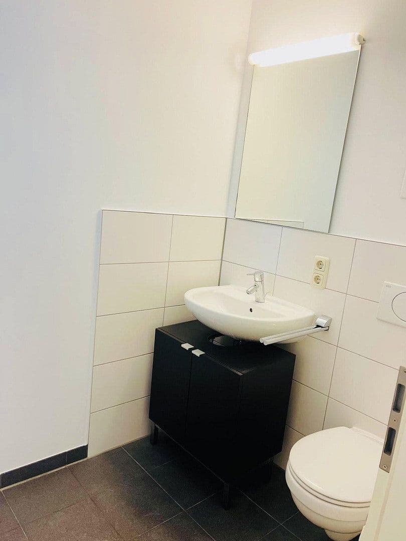 Predaj nebytového priestoru 109 m², Würmtalstraße 2b, München, Bavorsko Predaj nebytového priestoru 109 m², Würmtalstraße 2b, München, Bavorsko