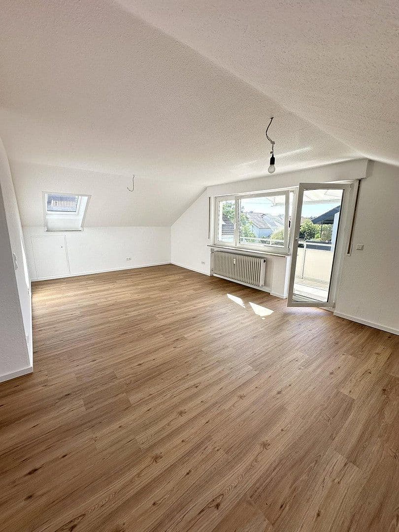 Prenájom bytu 2-izbový 60 m², Korntal-Münchingen, Bádensko-Wurttembersko Prenájom bytu 2-izbový 60 m², Korntal-Münchingen, Bádensko-Wurttembersko