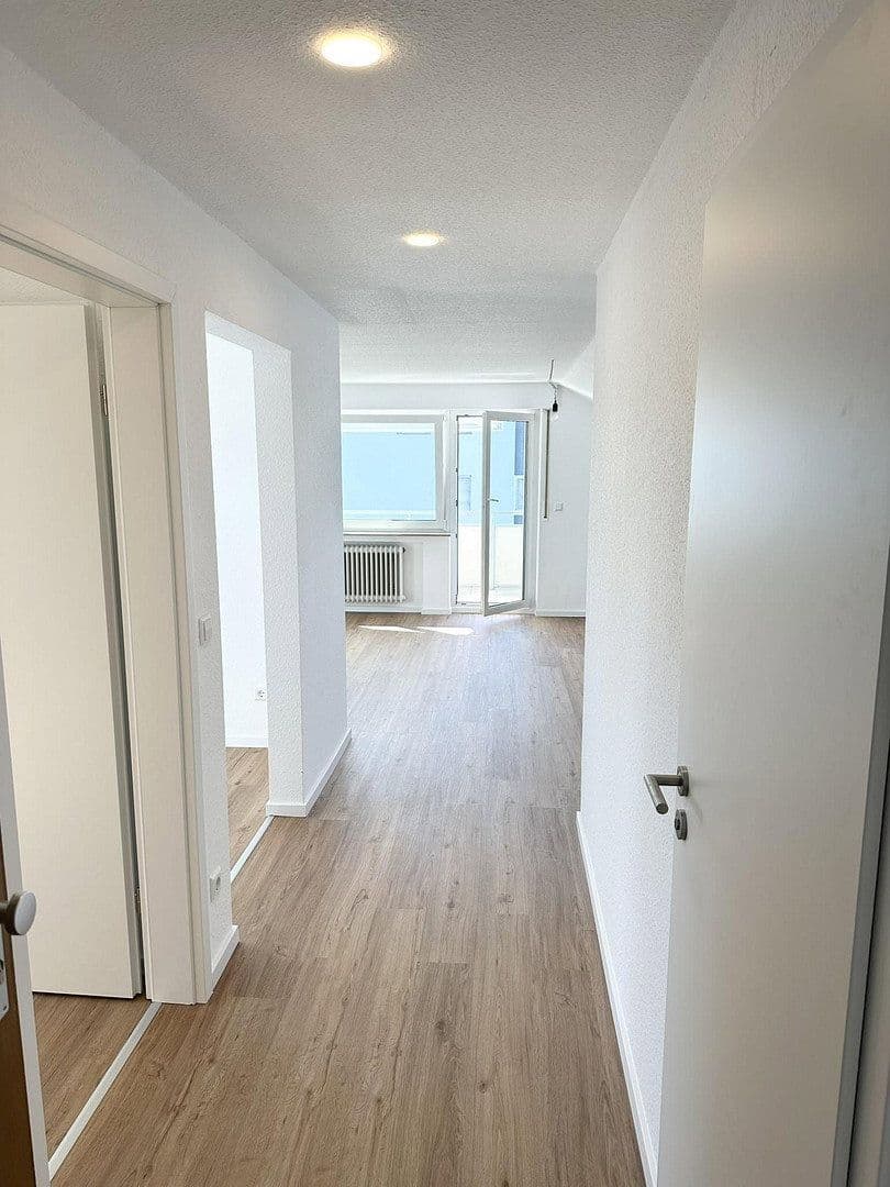 Prenájom bytu 2-izbový 60 m², Korntal-Münchingen, Bádensko-Wurttembersko Prenájom bytu 2-izbový 60 m², Korntal-Münchingen, Bádensko-Wurttembersko