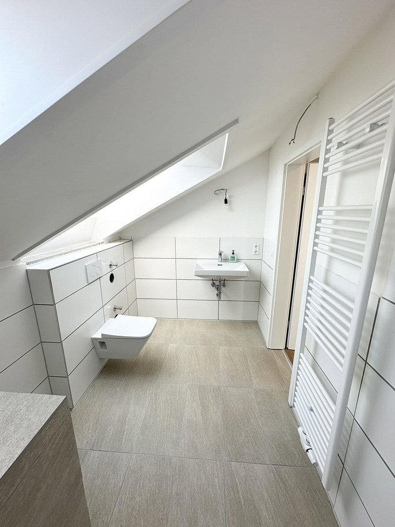 Prenájom bytu 2-izbový 60 m², Korntal-Münchingen, Bádensko-Wurttembersko Prenájom bytu 2-izbový 60 m², Korntal-Münchingen, Bádensko-Wurttembersko