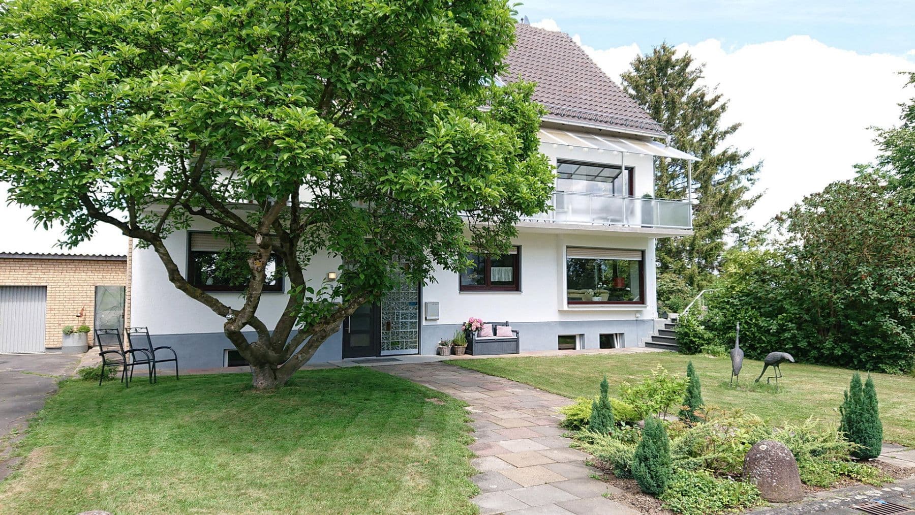 Prenájom bytu 4-izbový 105 m², Meisenweg 4, Neunkirchen-Seelscheid, Severné Porýnie - Westfálsko Prenájom bytu 4-izbový 105 m², Meisenweg 4, Neunkirchen-Seelscheid, Severné Porýnie - Westfálsko