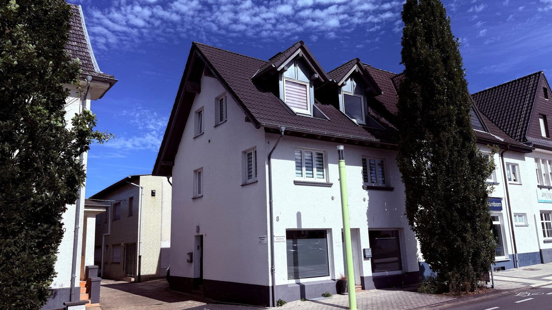 Predaj domu 133 m², pozemok 98 m², Kirchstraße 8, Lohmar, Severné Porýnie - Westfálsko Predaj domu 133 m², pozemok 98 m², Kirchstraße 8, Lohmar, Severné Porýnie - Westfálsko
