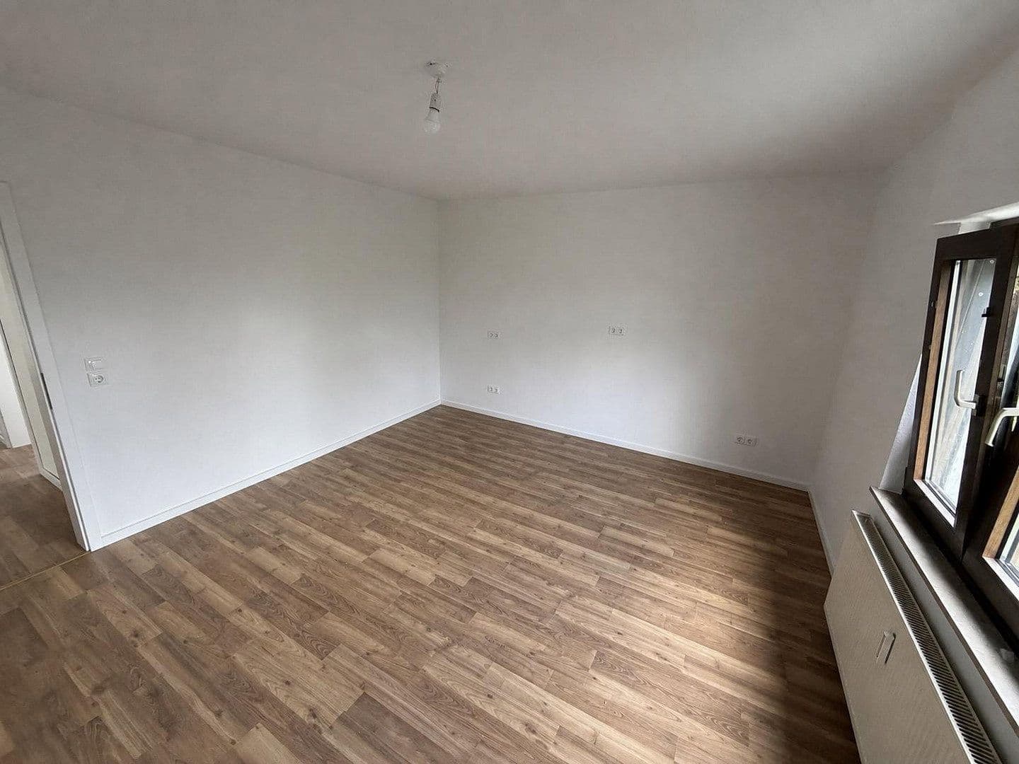 Prenájom bytu 3-izbový 85 m², Haigerseelbacher Str. 18, Haiger, Hesensko Prenájom bytu 3-izbový 85 m², Haigerseelbacher Str. 18, Haiger, Hesensko