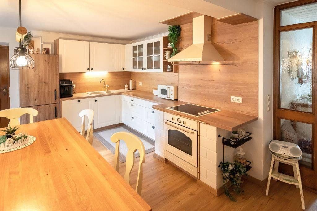 Predaj domu 290 m², pozemok 930 m², Tiefenbach, Bavorsko Predaj domu 290 m², pozemok 930 m², Tiefenbach, Bavorsko