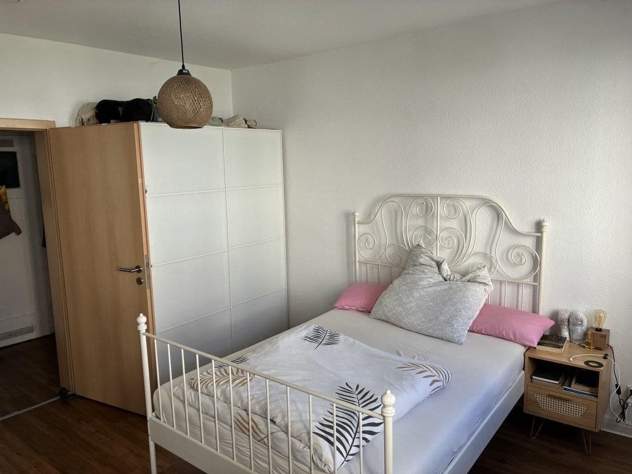 Prenájom bytu 2-izbový 65 m², Rümelinstraße, Stuttgart, Bádensko-Wurttembersko Prenájom bytu 2-izbový 65 m², Rümelinstraße, Stuttgart, Bádensko-Wurttembersko
