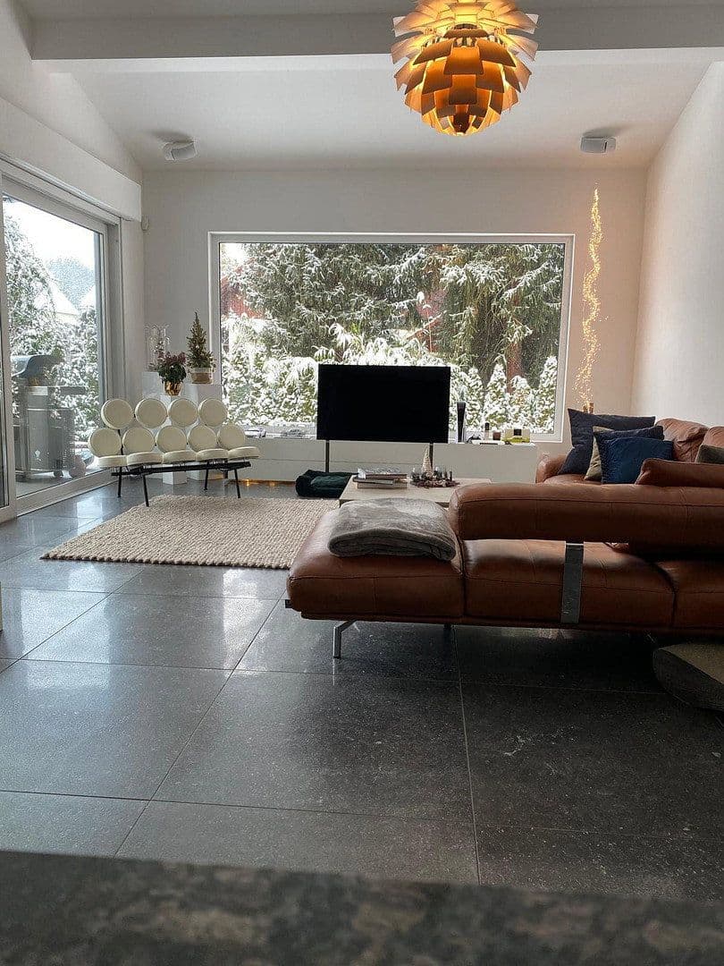 Predaj domu 190 m², pozemok 500 m², München, Bavorsko Predaj domu 190 m², pozemok 500 m², München, Bavorsko
