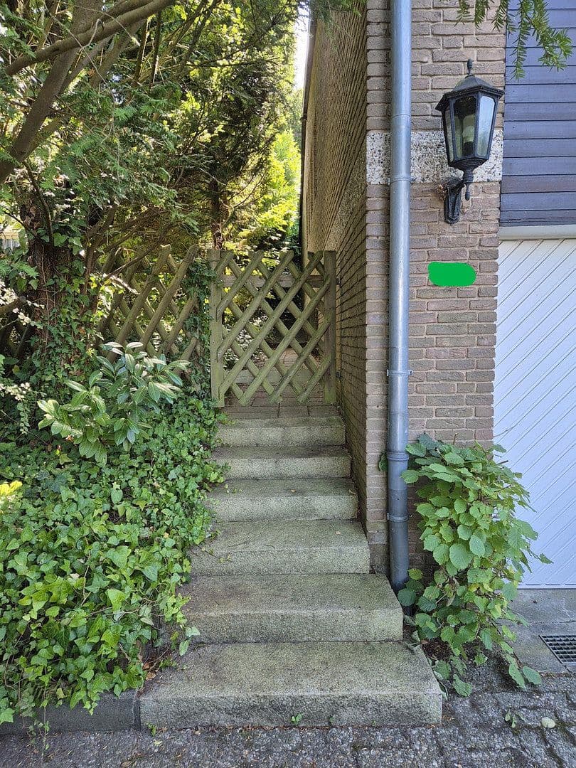Predaj domu 225 m², pozemok 1.150 m², Bad Nenndorf, Dolné Sasko Predaj domu 225 m², pozemok 1.150 m², Bad Nenndorf, Dolné Sasko