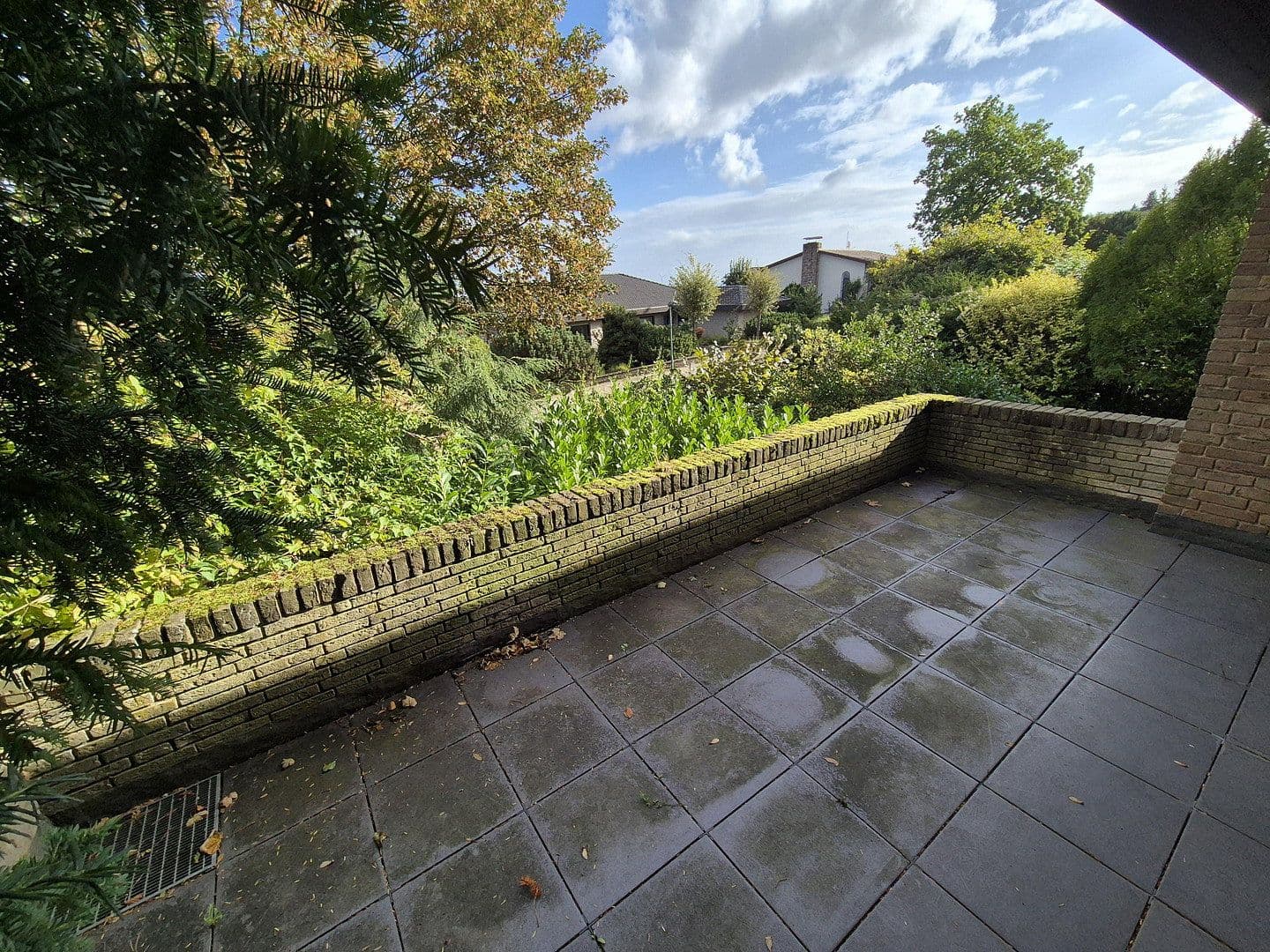Predaj domu 225 m², pozemok 1.150 m², Bad Nenndorf, Dolné Sasko Predaj domu 225 m², pozemok 1.150 m², Bad Nenndorf, Dolné Sasko