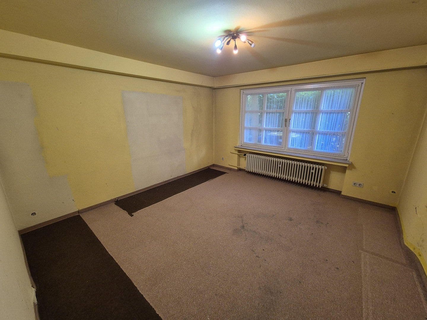 Predaj domu 225 m², pozemok 1.150 m², Bad Nenndorf, Dolné Sasko Predaj domu 225 m², pozemok 1.150 m², Bad Nenndorf, Dolné Sasko
